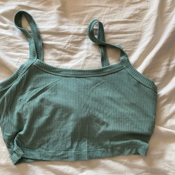 Alo Yoga ribbed cropped whisper tank soft seagrass - Picture 2 of 3